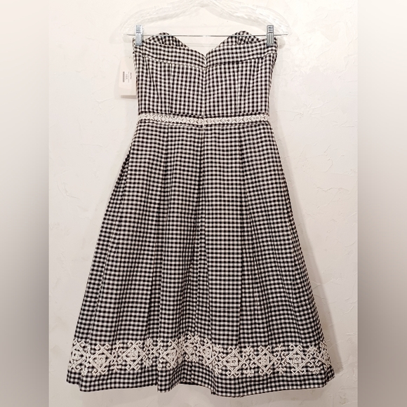 Shoshanna Miss Priss Dress Strapless $350.00 Retail Tag Pockets Embroidered Sz 4 - Picture 2 of 3